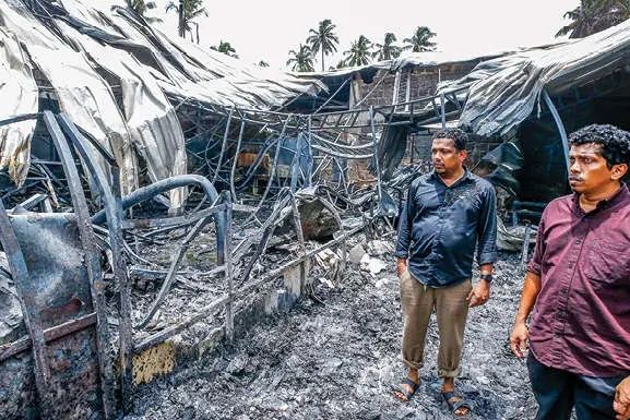 കത്തിയെരിഞ്ഞ് 'കേരളത്തനിമ'; രണ്ട് പതിറ്റാണ്ടിന്റെ അധ്വാനം ചാരമായി