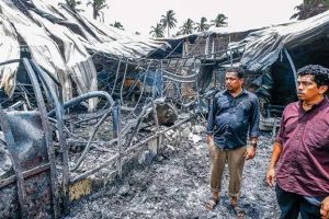 കത്തിയെരിഞ്ഞ് 'കേരളത്തനിമ'; രണ്ട് പതിറ്റാണ്ടിന്റെ അധ്വാനം ചാരമായി