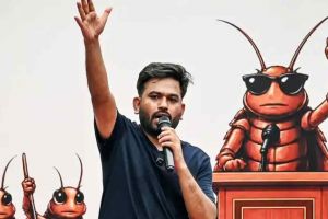 'വിദ്യാർത്ഥികളെ ഉപദ്രവിക്കുന്നത് തുടർന്നാൽ വീണ്ടും പ്രതിഷേധം': മുന്നറിയിപ്പുമായി അഭിജീത് ദീപ്കെ