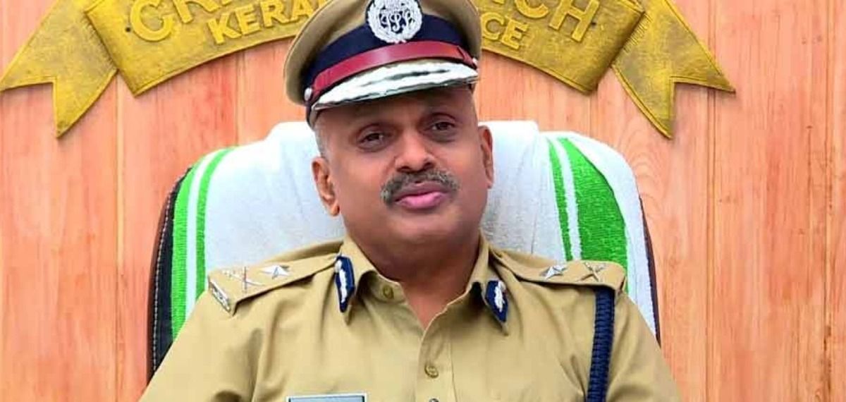 അനുമതിയില്ലാതെ വിദേശയാത്ര; എഡിജിപി എസ് ശ്രീജിത്തിന് നൽകിയ ക്ലീൻ ചിറ്റ് റദ്ദാക്കി ഹൈക്കോടതി