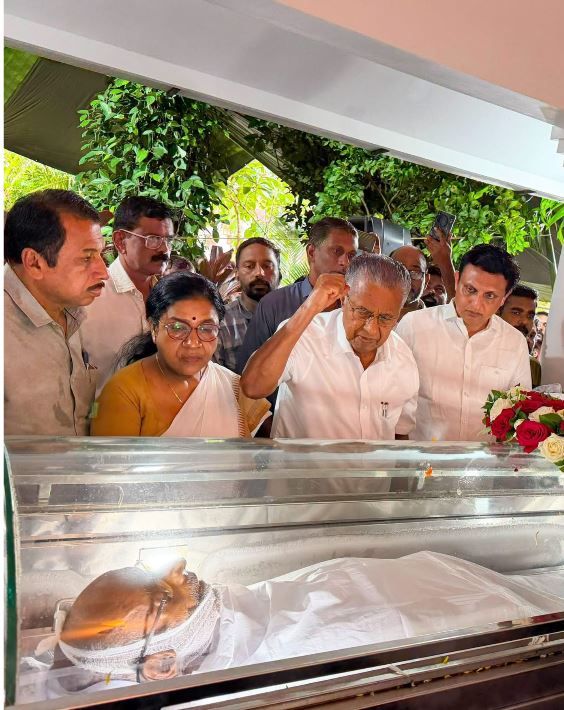 സഹകരണ പ്രസ്ഥാനത്തിന്റെ കരുത്തൻ രമേശ് പാലേരിക്ക് കണ്ണീരോടെ വിട