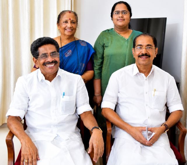 malla-familycover-4_1785496701