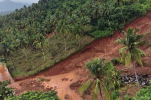 പാണക്കാട് മണ്ണിടിച്ചിൽ: സ്ഥലം ഉടമ ഉന്നത സ്വാധീനമുള്ള വ്യക്തിയുടെ ബിനാമിയെന്ന് സൂചന, അടിമുടി ദുരൂഹത