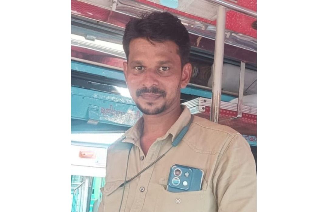 പേരാമ്പ്ര ബസ് സ്റ്റാൻഡിൽ നിർത്തിയിട്ടിരുന്ന ബസ്സിനുള്ളിൽ ഡ്രൈവർ തൂങ്ങിമരിച്ച നിലയിൽ