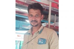 പേരാമ്പ്ര ബസ് സ്റ്റാൻഡിൽ നിർത്തിയിട്ടിരുന്ന ബസ്സിനുള്ളിൽ ഡ്രൈവർ തൂങ്ങിമരിച്ച നിലയിൽ