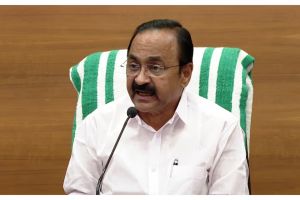 കാലവർഷക്കെടുതിയിൽ മരിച്ചവരുടെ കുടുംബങ്ങൾക്ക് 8ലക്ഷം രൂപ ധനസഹായം നൽകുമെന്ന് മുഖ്യമന്ത്രി വിഡി സതീശൻ; വീട്ടിൽ വെള്ളം കയറിയവർക്ക് 10,000