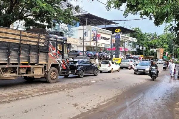 കുറ്റ്യാടി-മട്ടന്നൂർ എയർപോർട്ട് റോഡ്: കോഴിക്കോട് ജില്ലയിലെ അലൈൻമെന്റ് അനിശ്ചിതത്വത്തിൽ