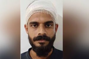 'വിവാഹബന്ധം വേർപെടുത്താൻ സഹായിക്കുന്നു', ഭാര്യയുടെ ബന്ധുക്കളെ കൊല്ലാൻ ശ്രമിച്ച് യുവാവ്; കത്തി കൊണ്ട് ആക്രമണം , കാറിടിച്ച് അപായപ്പെടുത്താനും ശ്രമം
