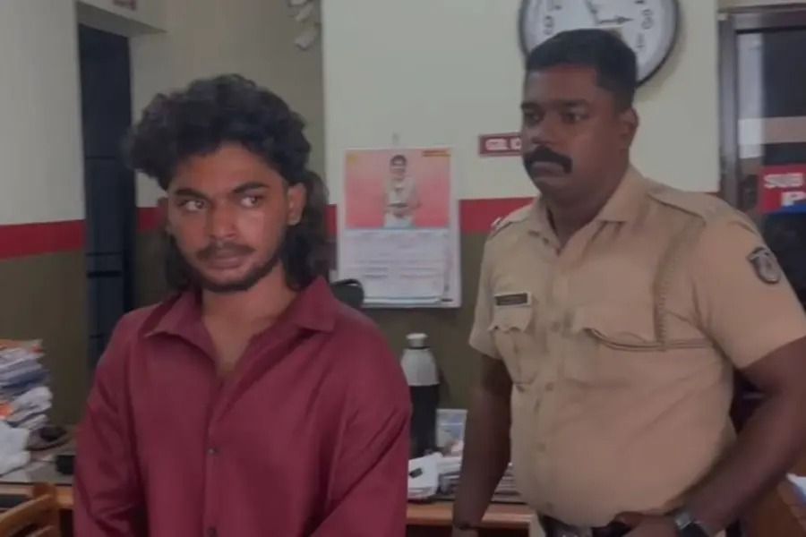 ഇൻസ്റ്റഗ്രാം വഴി പരിചയപ്പെട്ട വിദ്യാർഥിനിയെ വീട്ടിലെത്തിച്ച് പീഡിപ്പിച്ചു; 19-കാരൻ അറസ്റ്റിൽ