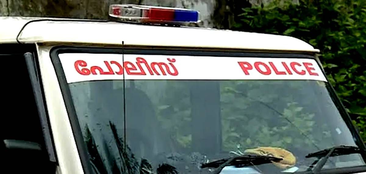 മലബാർ എക്സ്പ്രസിൽ ബോംബ് ഭീഷണി: കാഞ്ഞങ്ങാട് സ്വദേശിയായ യുവാവ് കസ്റ്റഡിയിൽ