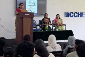 പിച്ച് യുവർ പേപ്പർ' ഗവേഷണ സെമിനാർനടത്തി