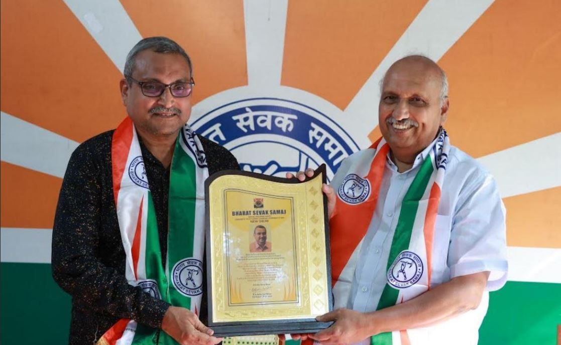 mannan-vipin-kumar-and-bss-all-india-chairman-b-s-balachandran