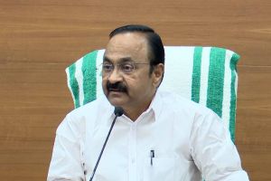 ക്ഷേമ പെൻഷൻ വിതരണവും ഓണസമ്മാനങ്ങളും പ്രഖ്യാപിച്ച് സർക്കാർ