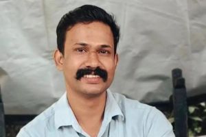 ബൈക്കും ലോറിയും കൂട്ടിയിടിച്ച് അപകടം: ഗുരുതരമായി പരിക്കേറ്റ് ചികിത്സയിലായിരുന്ന അഗ്നിരക്ഷാസേന ഉദ്യോഗസ്ഥൻ മരിച്ചു
