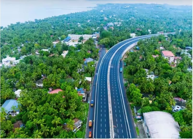മാഹിയിൽ ദേശീയ പാതക്കിരുപുറവും ബഫർ സോണായി പ്രഖ്യാപിച്ചു.