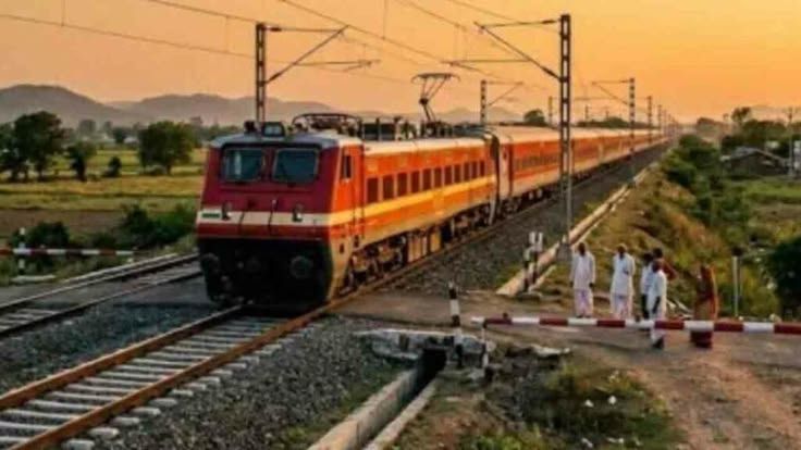 പാലക്കാട് റെയിൽവേ ഡിവിഷൻ വിഭജനം: കേരളത്തിന് കനത്ത തിരിച്ചടി, കർണാടകത്തിന് വരുമാന നേട്ടം, തിരുവോണ ദിവസം സത്യഗ്രഹ സമരവുമായി യു.ഡി.എഫ് എം പിമാർ