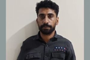 നിയമം ലംഘിച്ച് വീട്ടിലെത്തി, കാപ്പ ചുമത്തി നാടുകടത്തിയ യുവാവ് അറസ്റ്റിൽ; സംഭവം കോഴിക്കോട്