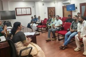 കോഴിക്കോട് ഓണം സ്‌പെഷൽ ഡ്രൈവ്: 101 കടകൾക്ക് നോട്ടീസ്; തിരുവമ്പാടിയിൽ പഴകിയ ഭക്ഷണവും എണ്ണയും പിടിച്ചെടുത്തു