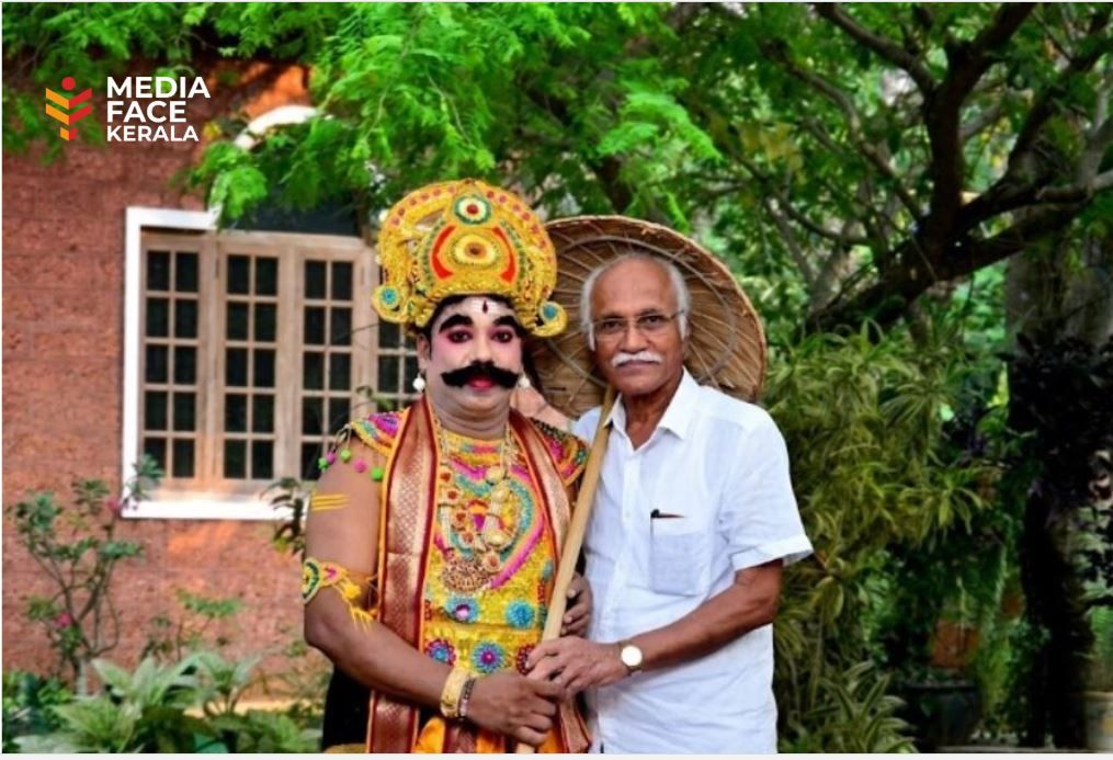മുണ്ട് ; മലയാളിയുടെ കാലാതീതമായ അഭിമാനവസ്ത്രം :ദിവാകരൻ ചോമ്പാല