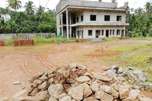 കരാർ കാലാവധി കഴിഞ്ഞിട്ടും നിർമാണം പൂർത്തിയായില്ല: തിരുവമ്പാടി കെ.എസ്.ആർ.ടി.സി. സബ് ഡിപ്പോ എന്ന സ്വപ്നം നീളുന്നു