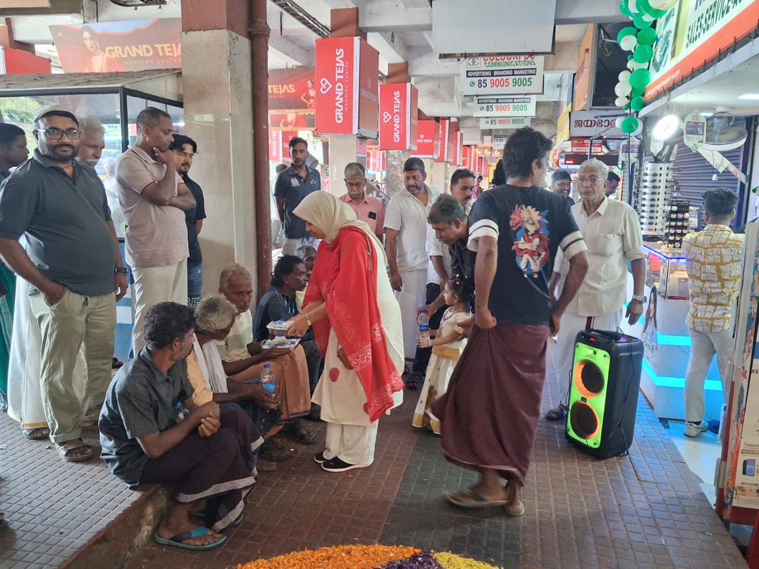 ഓണം സ്നേഹ വിരുന്നൊരുക്കി