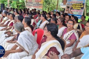 വികസനത്തിന്റെ പേരിൽ ജനങ്ങളെ വഴിയാധാരമാക്കരുത്: ഇത് രാജവാഴ്ചയല്ല, ജനാധിപത്യമാണ്