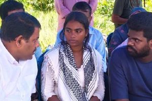 മലയാളം സര്‍വകലാശാലയിലെ ജാതി അധിക്ഷേപം: സര്‍ക്കാര്‍ രേഖാമൂലം ഉറപ്പ് നല്‍കുന്നത് വരെ സമരം തുടരുമെന്ന് അനഘ