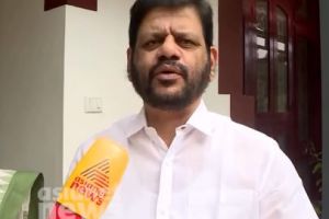 പാലക്കാട് ഡിവിഷൻ ഇല്ലാതാക്കാൻ നീക്കം പാലക്കാട് റെയിൽവേ ഡിവിഷൻ വിഭജനം കർണാടകയിലെ ബി.ജെ.പിയെ പ്രീണിപ്പിക്കാൻ   എന്ന് വി.കെ. ശ്രീകണ്ഠൻ എം.പി.
