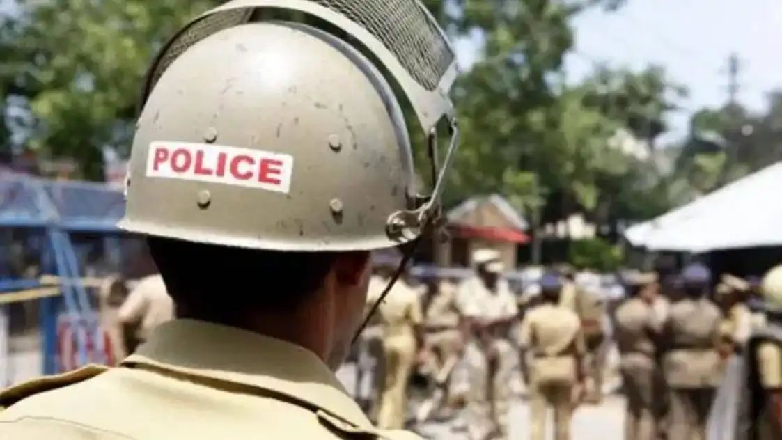 സിറിഞ്ച് ഉപയോഗിച്ച് പൊലീസുകാരനെ കുത്തി ലഹരി സംഘം: ഉദ്യോഗസ്ഥന് പരിക്ക്