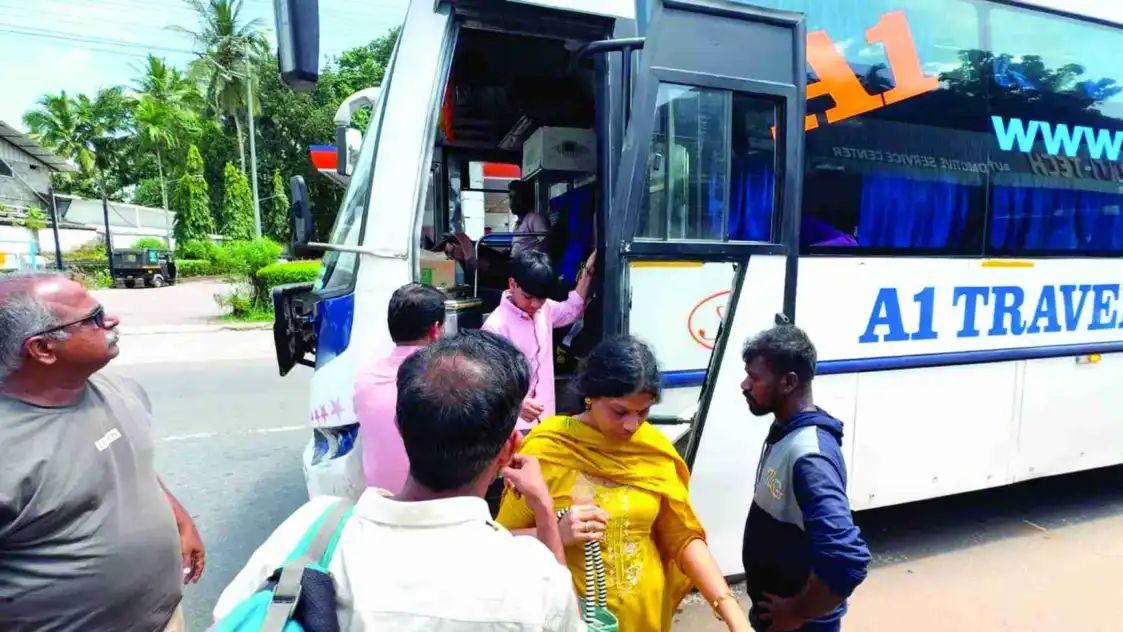 നേപ്പാളിൽ കുടുങ്ങിയ 47 കോഴിക്കോട്ടുകാർ തിരിച്ചെത്തി