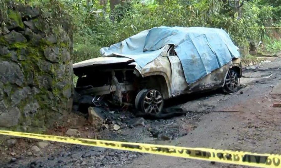 കോഴിക്കോട് കാർ മതിലിലിടിച്ച് തീപിടിച്ചു; വയോധികന് ദാരുണാന്ത്യം  പൂർണമായും കത്തിക്കരിഞ്ഞ നിലയിലാണ് മൃതദേഹം കണ്ടെത്തിയത്