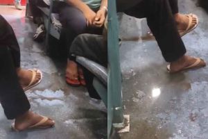 കൊച്ചുവേളി എക്‌സ്പ്രസിൽ ശുചിമുറിയിൽ നിന്ന് മലിനജലം കോച്ചിലേക്ക് ഒഴുകിപ്പരന്നു; യാത്രാദുരിതം രൂക്ഷം