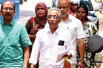 ഉദ്യോഗസ്ഥർക്കെതിരെ നടപടി വേണം: കീഴരിയൂർ പഞ്ചായത്ത് യോഗത്തിൽനിന്ന് യു.ഡി.എഫ്. അംഗങ്ങൾ ഇറങ്ങിപ്പോയി