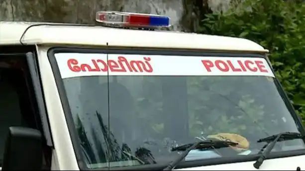 ആശുപത്രി ശുചിമുറിയിൽ യുവതിയുടെ ദൃശ്യങ്ങൾ പകർത്തി: യുവാവ് കസ്റ്റഡിയിൽ