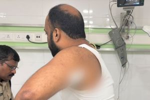 തിരൂരിൽ സി.പി.ഐ.എം. നേതാവിന് കുത്തേറ്റു