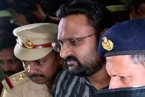 വീട്ടിൽനിന്ന് അനധികൃത മദ്യശേഖരം പിടികൂടിയ കേസ്: ആന്റോ അഗസ്റ്റിന്റെ ജാമ്യാപേക്ഷ തള്ളി
