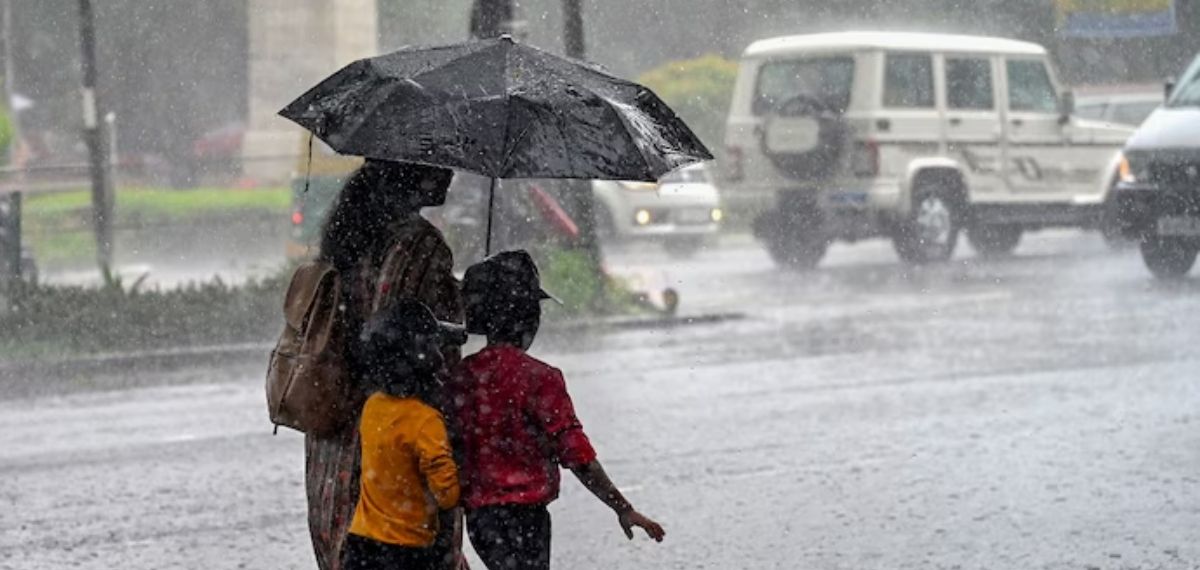 സംസ്ഥാനത്ത് മഴ മുന്നറിയിപ്പിൽ മാറ്റം: ഏഴ് ജില്ലകളിൽ യെല്ലോ അലേർട്ട്