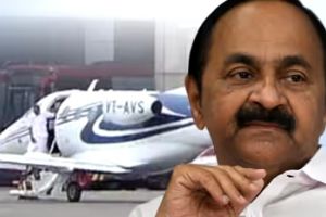 യാത്രാ വിവാദത്തിൽ ആരോപണം കടുപ്പിച്ച് പ്രതിപക്ഷം: ഇത് മുതലാളിമാരുടെ സർക്കാരെന്ന് പി. രാജീവ്