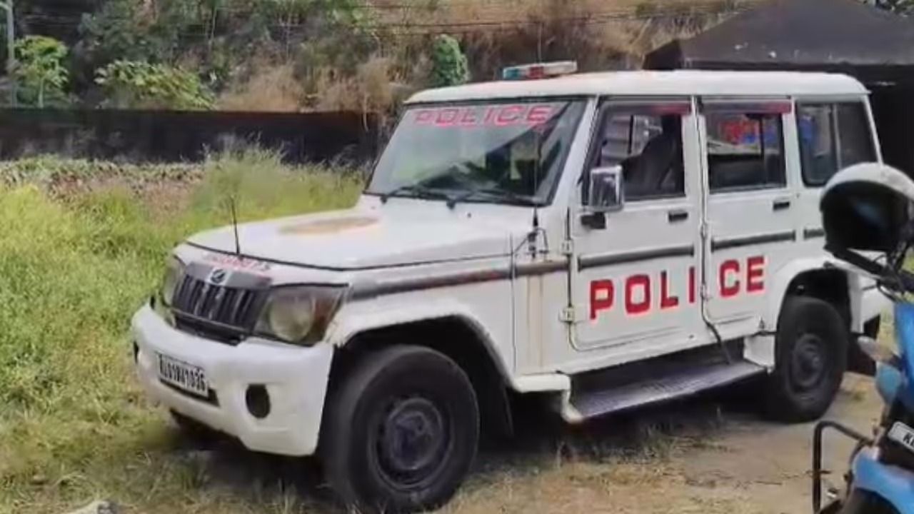 വെങ്ങാനൂരിൽ വാഹനാപകടം; നടുറോഡിൽ പറന്ന് കറൻസി നോട്ടുകൾ; ഓടിക്കൂടിയ നാട്ടുകാർ നോട്ടുകൾ ശേഖരിച്ച് പൊലീസിനെ ഏൽപ്പിച്ചു