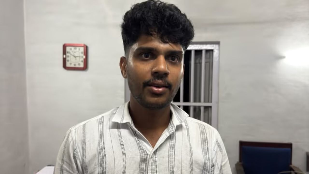 കാൽനട യാത്രക്കാരിയായ വയോധികയുടെ സ്വർണമാല പൊട്ടിച്ചു, പ്രതിയെ പിന്തുടർന്ന് പിടികൂടി പൊലീസ്