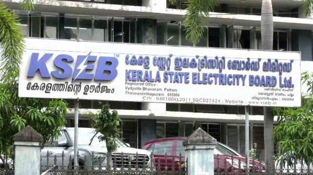 ഒക്ടോബറിലും വൈദ്യുതി ബില്ലിൽ ഷോക്ക്; സർചാർജ് പിരിക്കാൻ കെ.എസ്.ഇ.ബി.
