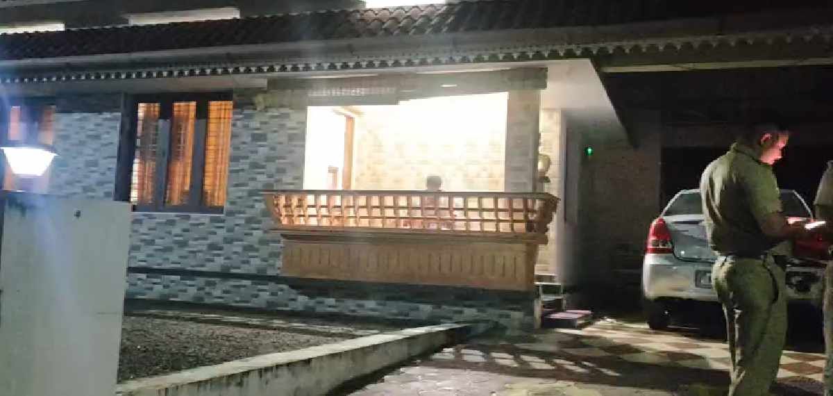 കോതമംഗലത്ത് 61-കാരി കുത്തേറ്റ് മരിച്ചു: ഭർത്താവ് കസ്റ്റഡിയിൽ