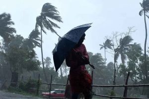സംസ്ഥാനത്ത് ഒറ്റപ്പെട്ട ശക്തമായ മഴയ്ക്ക് സാധ്യത: പത്തനംതിട്ടയിലും ഇടുക്കിയിലും യെല്ലോ അലേർട്ട്