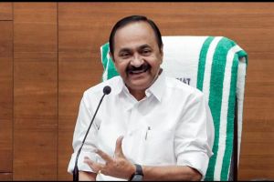 മുഖ്യമന്ത്രിക്കും മന്ത്രിമാർക്കും സുരക്ഷ ശക്തമാക്കാൻ തീരുമാനം