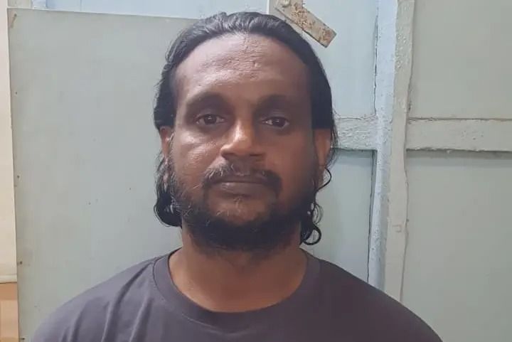 അതിർത്തി തർക്കം: കോഴിക്കോട്ട് അയൽവാസിയായ സ്ത്രീക്കുനേരെ യുവാവ് വെടിയുതിർത്തു; പ്രതി പോലീസിന്റെ പിടിയിൽ