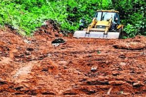 ചക്കിട്ടപാറയിൽ വനം വകുപ്പിന്റെ സോളാർ തൂക്കുവേലി നിർമാണം ആരംഭിച്ചു