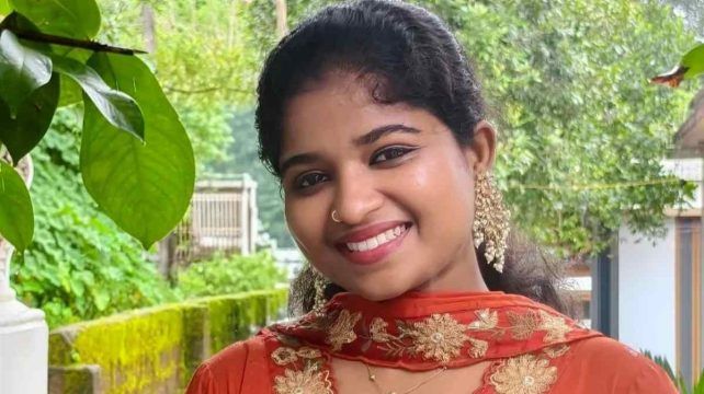 'ജീവിതം മടുത്തു': ജൂനിയർ ഹെൽത്ത് ഇൻസ്‌പെക്ടറെ ക്വാർട്ടേഴ്സിൽ മരിച്ച നിലയിൽ കണ്ടെത്തി