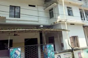 രാമനാട്ടുകരയിലെ പഴയ നഗരസഭാ കെട്ടിടം നശിക്കുന്നു: ബഡ്‌സ് സ്കൂൾ മാറ്റാനുള്ള നടപടികൾ ഫയലിൽ കുടുങ്ങി