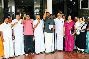 പാളയം മാർക്കറ്റ് കെട്ടിടം പൊളിച്ചുമാറ്റാൻ കോഴിക്കോട് കോർപ്പറേഷൻ തീരുമാനം; എൻ.ഐ.ടി. ശുപാർശ അംഗീകരിച്ചു