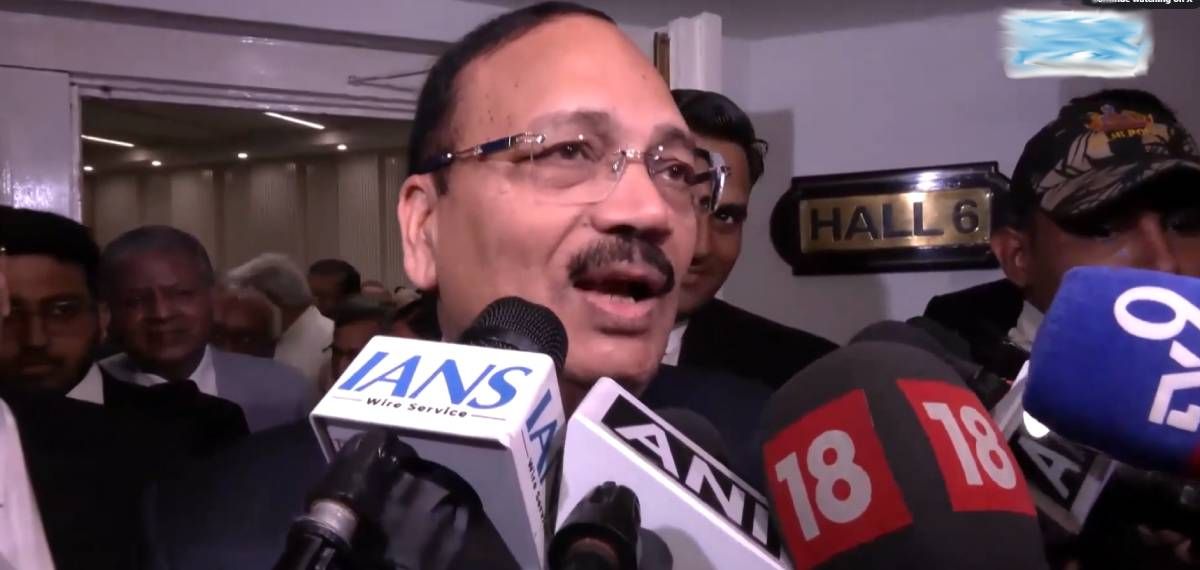 ഡൽഹിയിലെ പൊലീസ് നിയന്ത്രണം: 'അത് ക്രമസമാധാനത്തിന്റെ പ്രശ്നം, എന്റെ മേഖലയല്ല'; ചീഫ് ജസ്റ്റിസ്